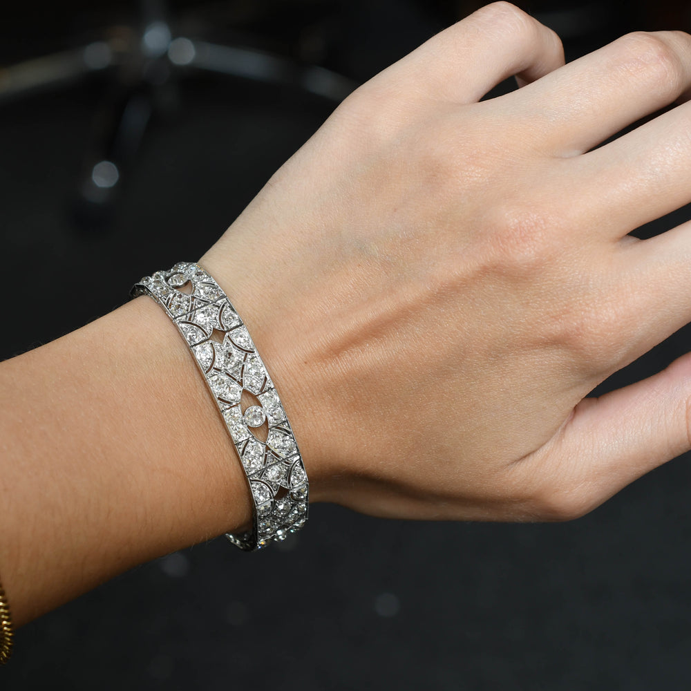 Striking Art Deco Diamond 10 Carat Bracelet