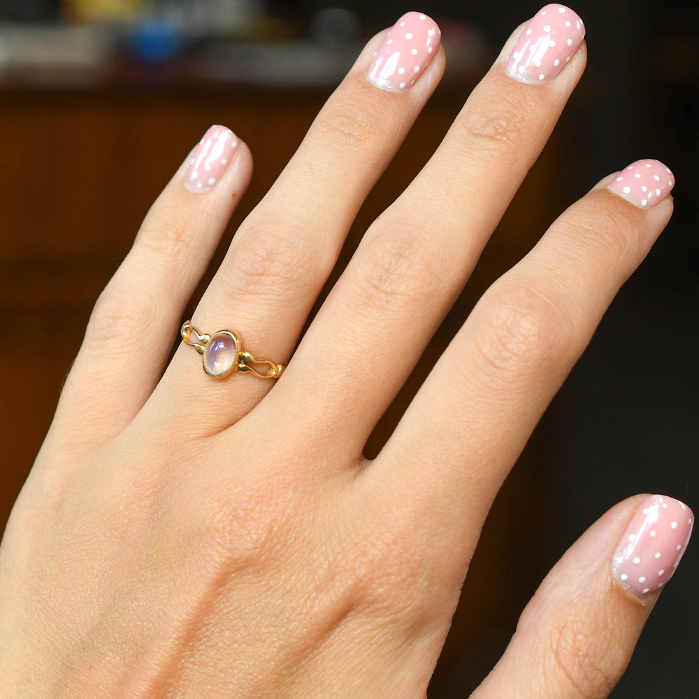 Antique 18k Gold Moonstone Solitaire Ring