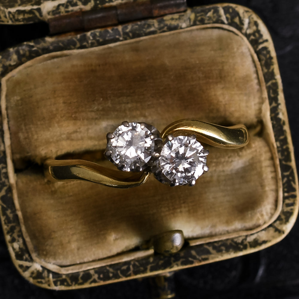Art Deco Diamond Toi et Moi Engagement Ring