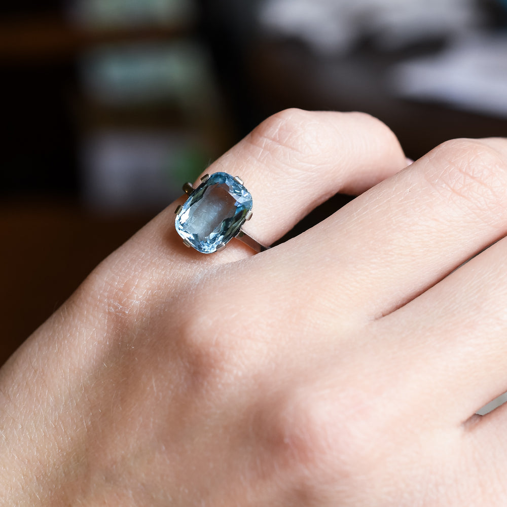 Edwardian 3.7ct Aquamarine Solitaire Ring