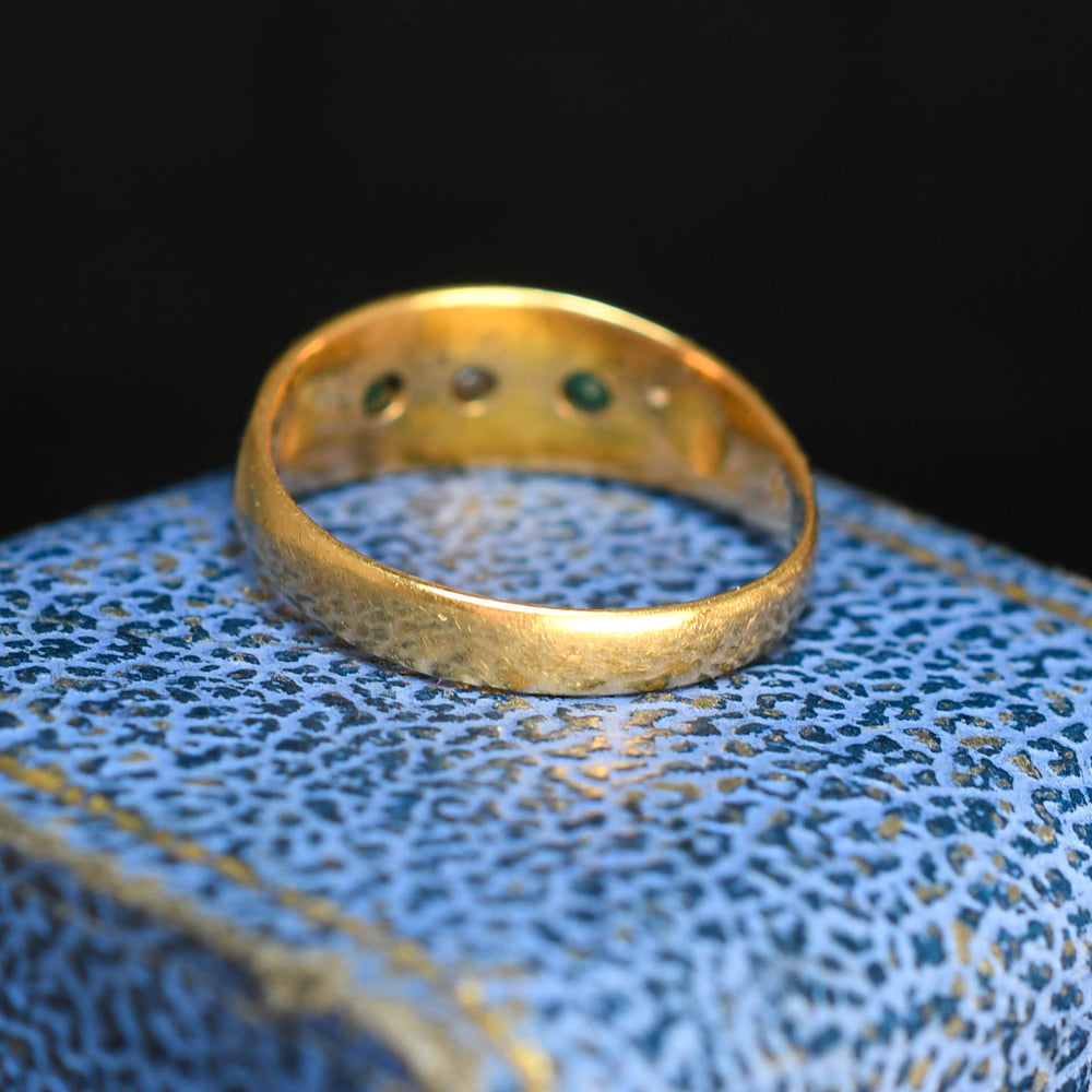 Antique Emerald & Diamond Star-Set Gypsy Ring