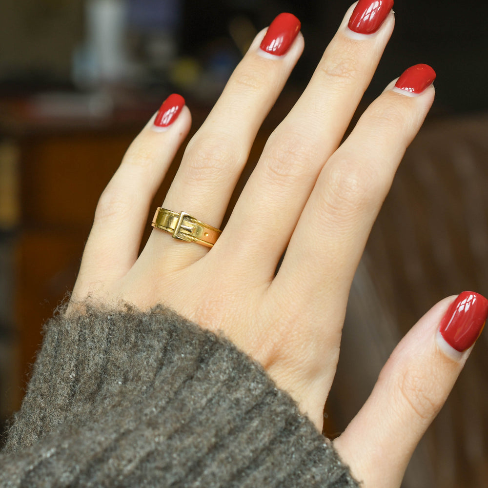 Victorian 18k Gold Buckle Ring