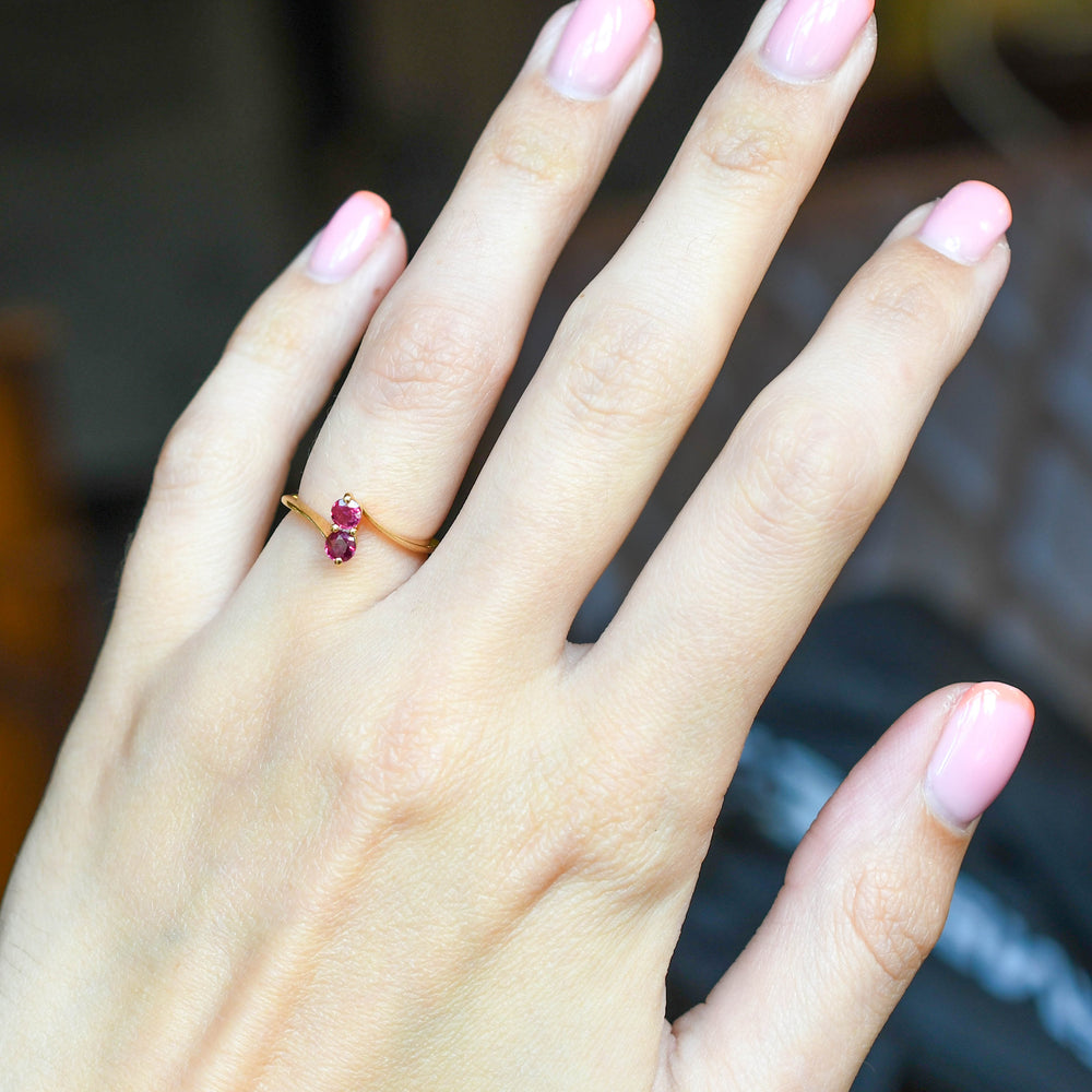Antique Burma Ruby Toi et Moi Ring