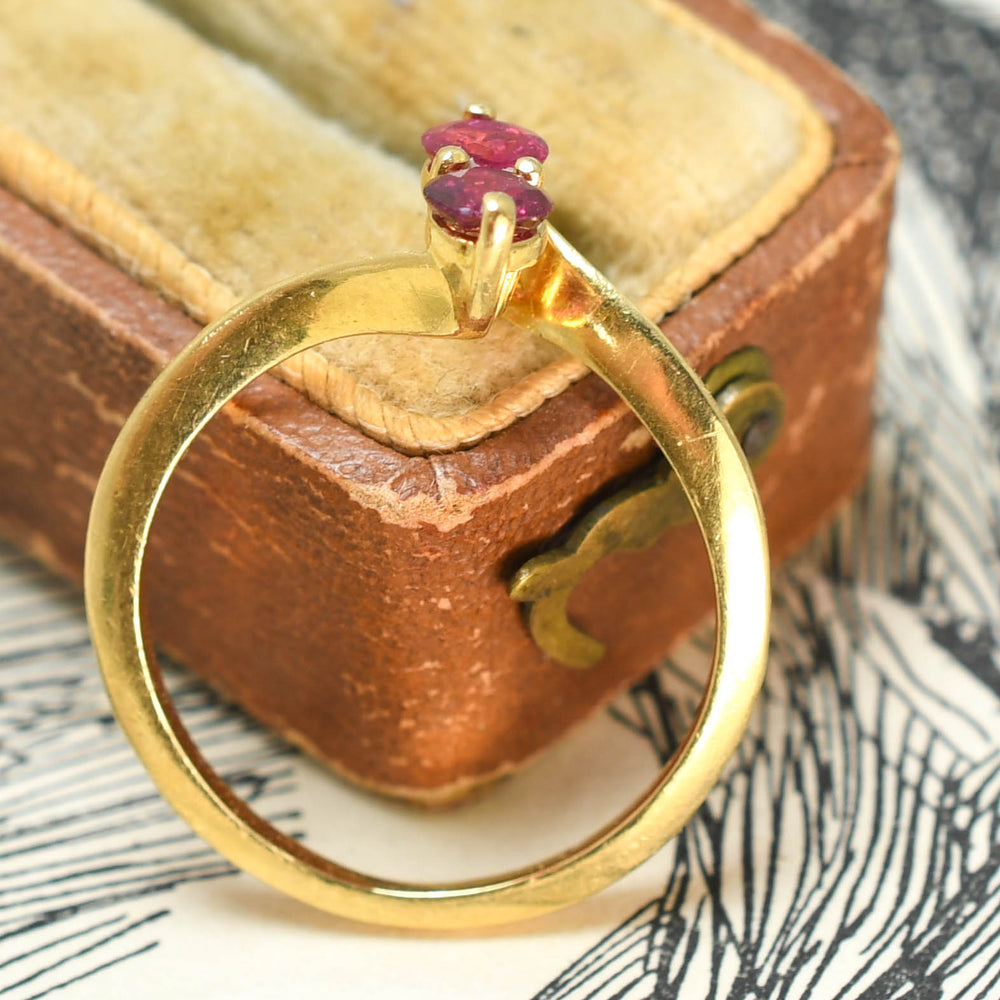 Antique Burma Ruby Toi et Moi Ring