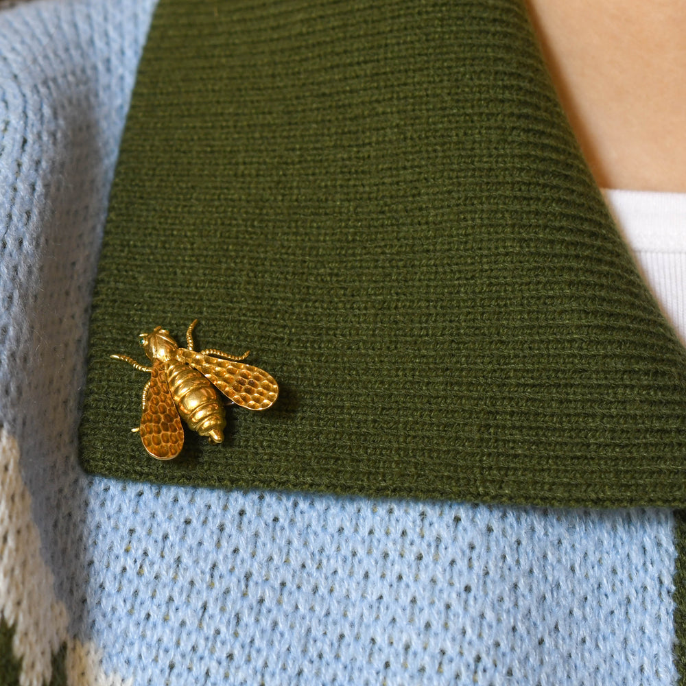 Vintage 18k Gold Bee Brooch by Chaumet