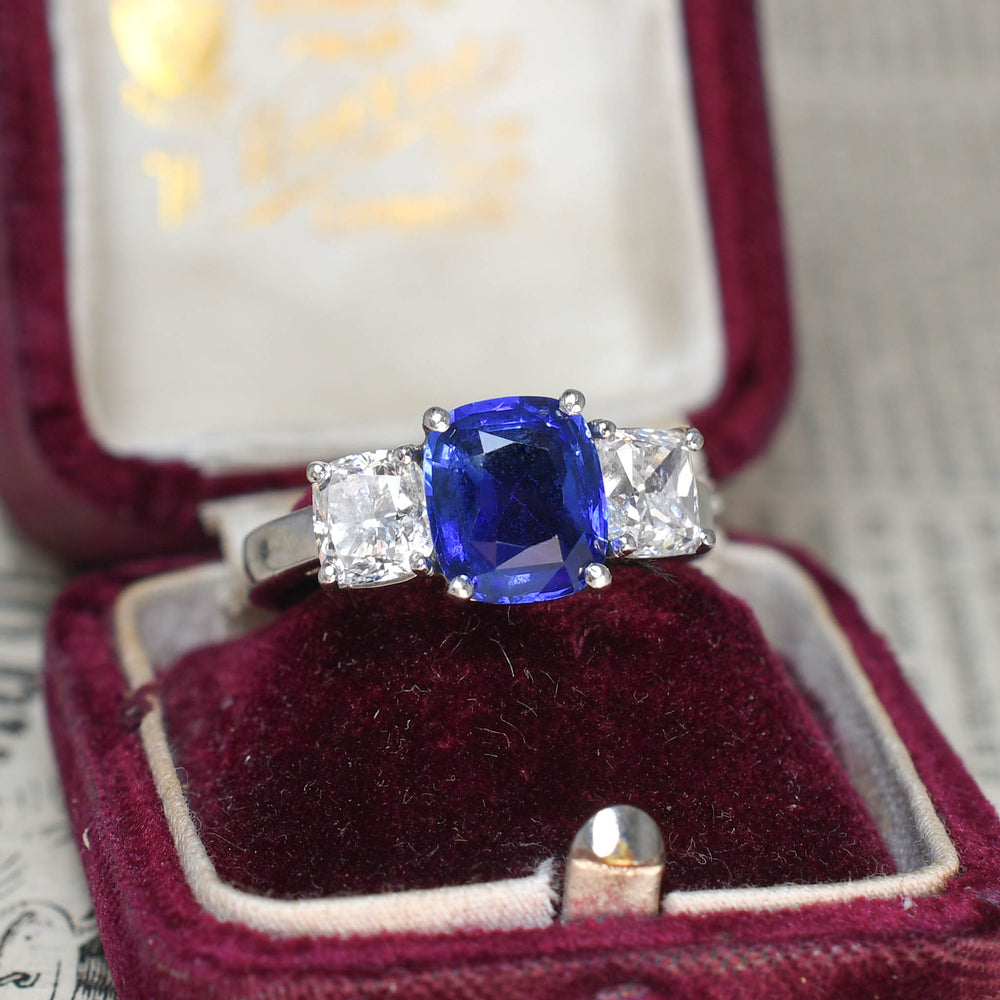 Contemporary Ceylon Sapphire & Diamond Trilogy Ring