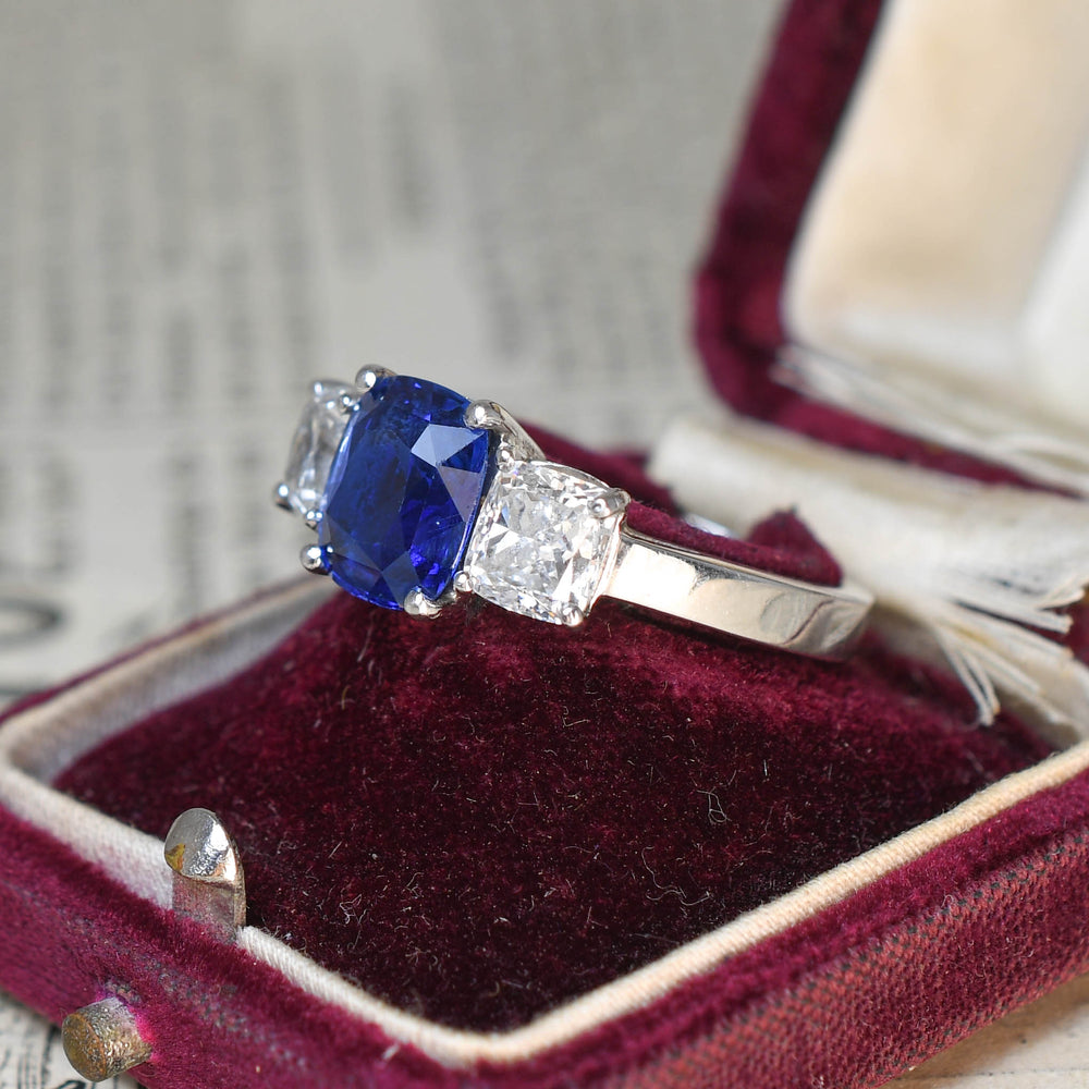 Contemporary Ceylon Sapphire & Diamond Trilogy Ring