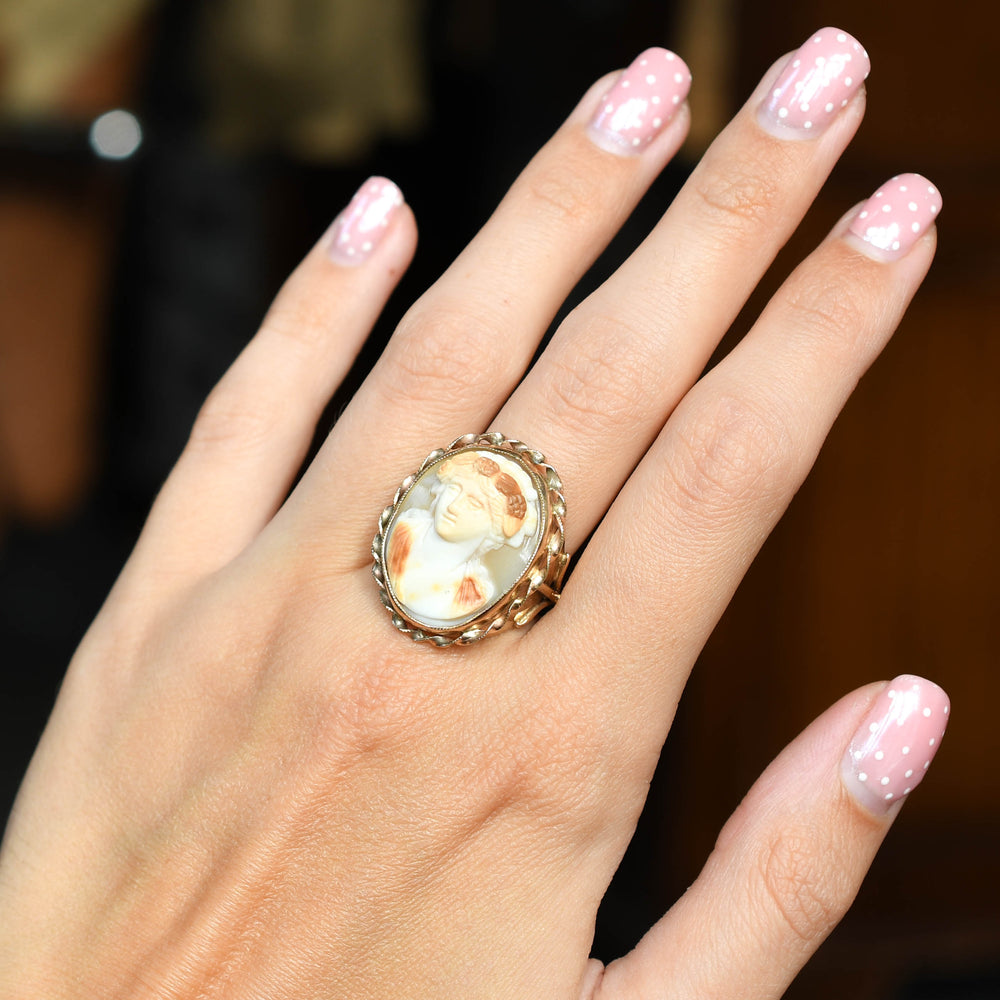 Vintage 14k Gold Cameo Ring