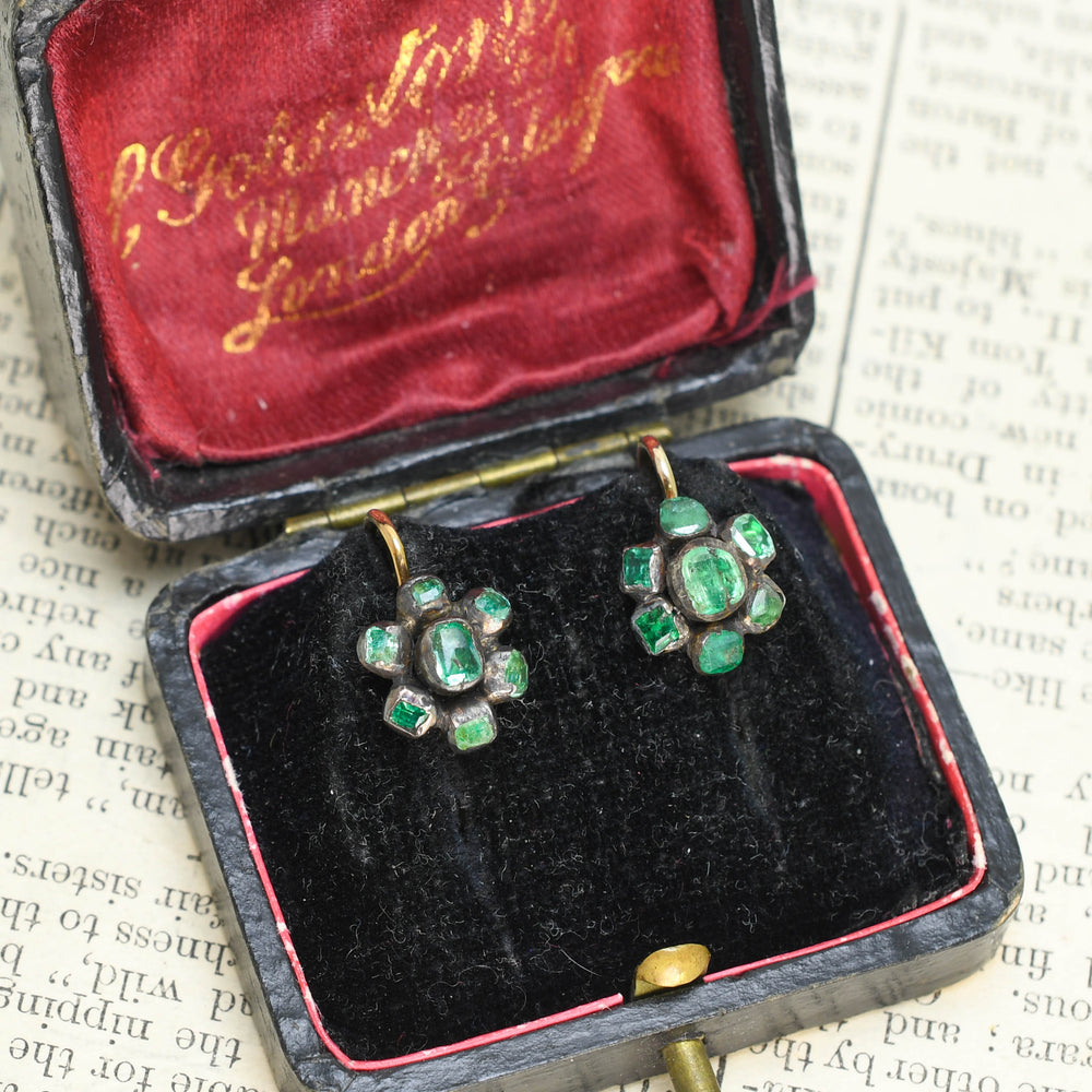 17th Century Emerald Flower Cluster Earrings