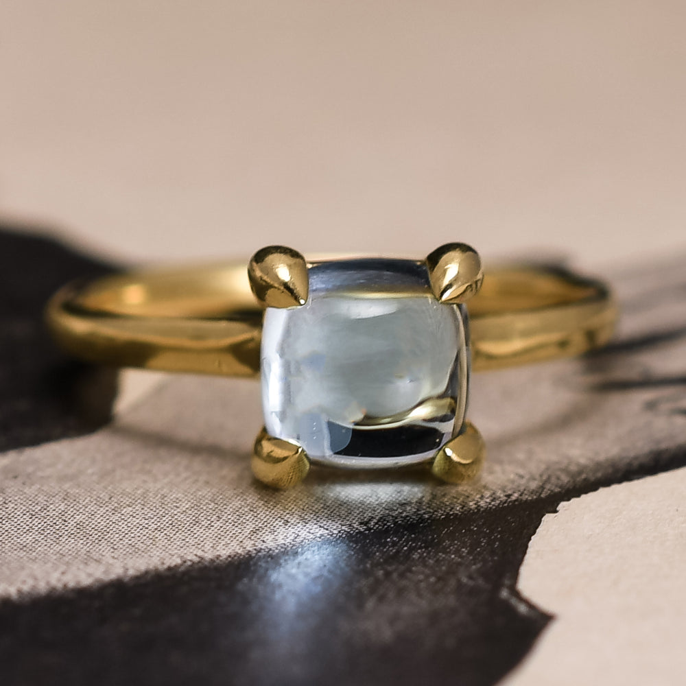 Vintage Tiffany Aquamarine Cabochon Solitaire Ring