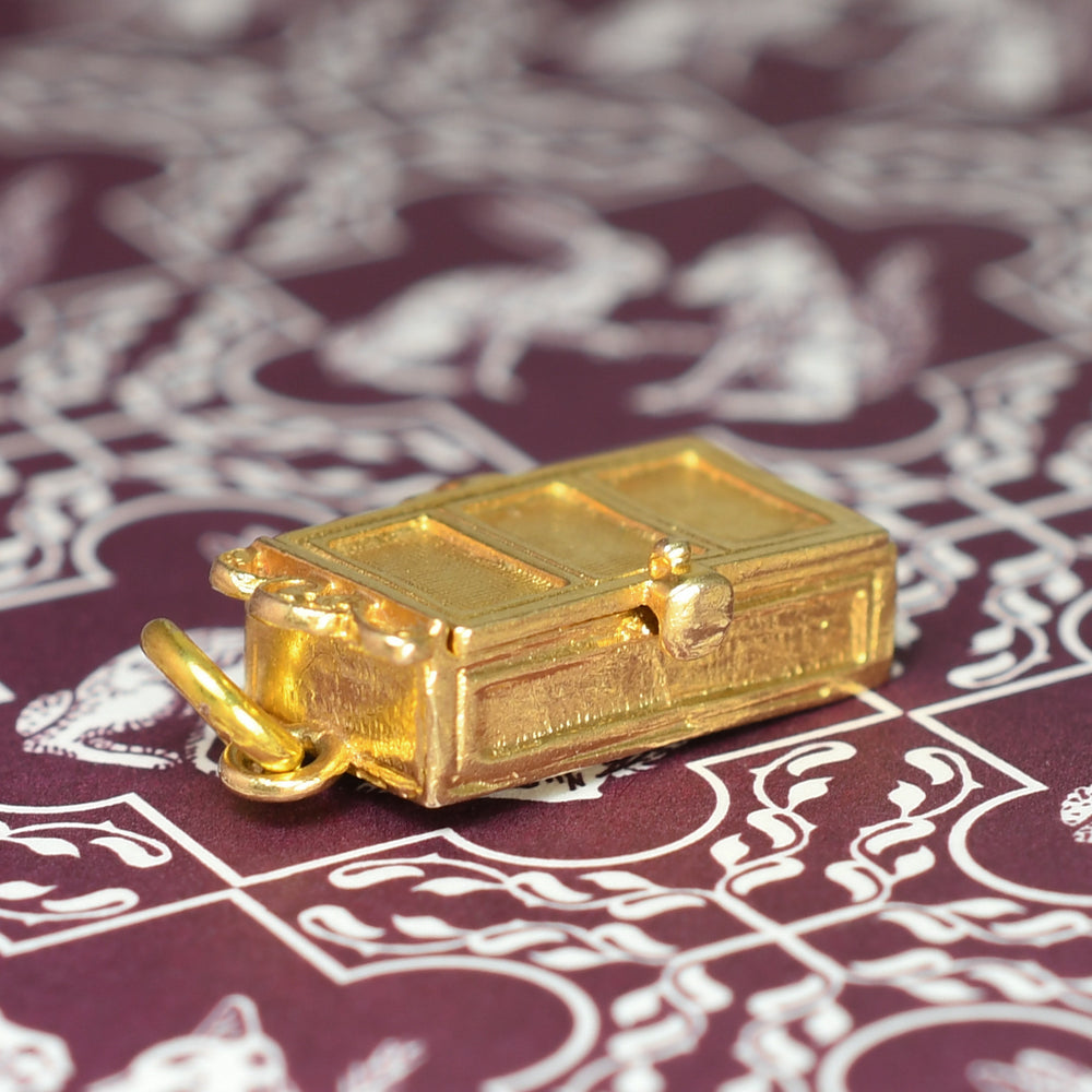 Vintage Gold