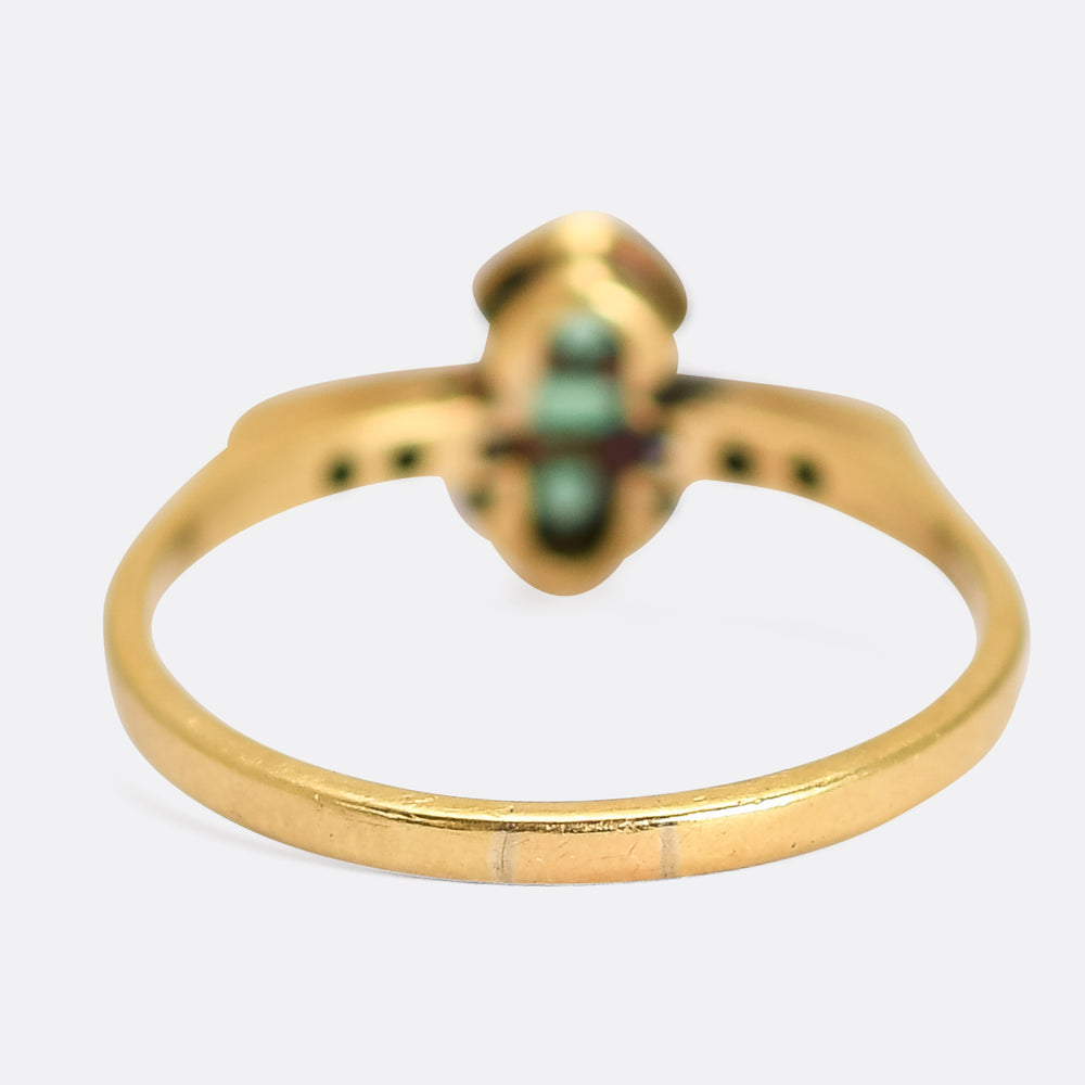 Art Deco Emerald & Diamond Ring