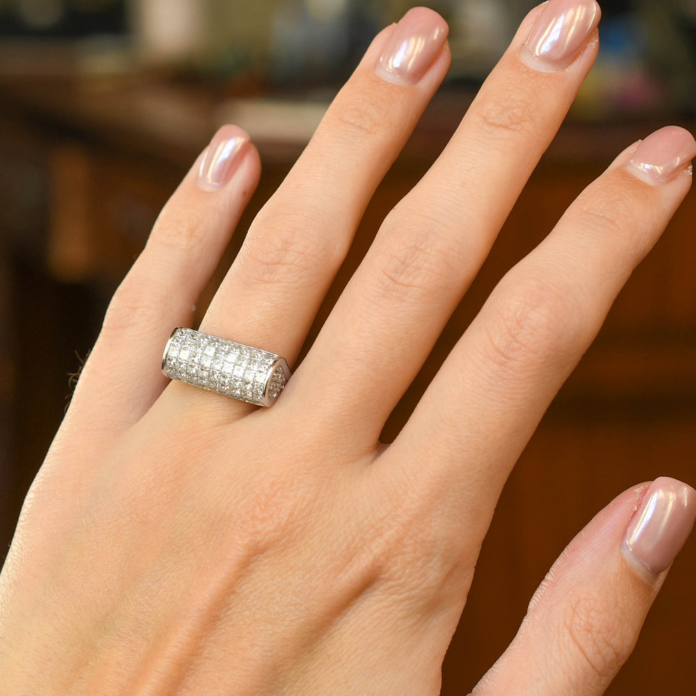 Princess Cut Diamond 18k Gold Bombé Ring