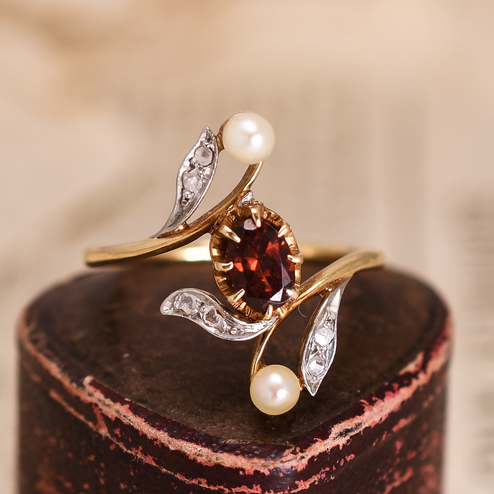 Belle Époque Pearl & Garnet Spray Ring