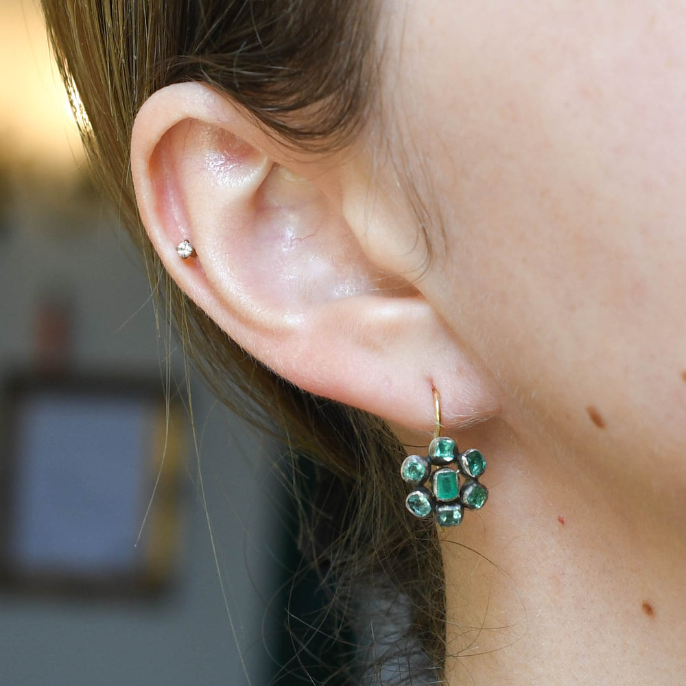 17th Century Emerald Flower Cluster Earrings