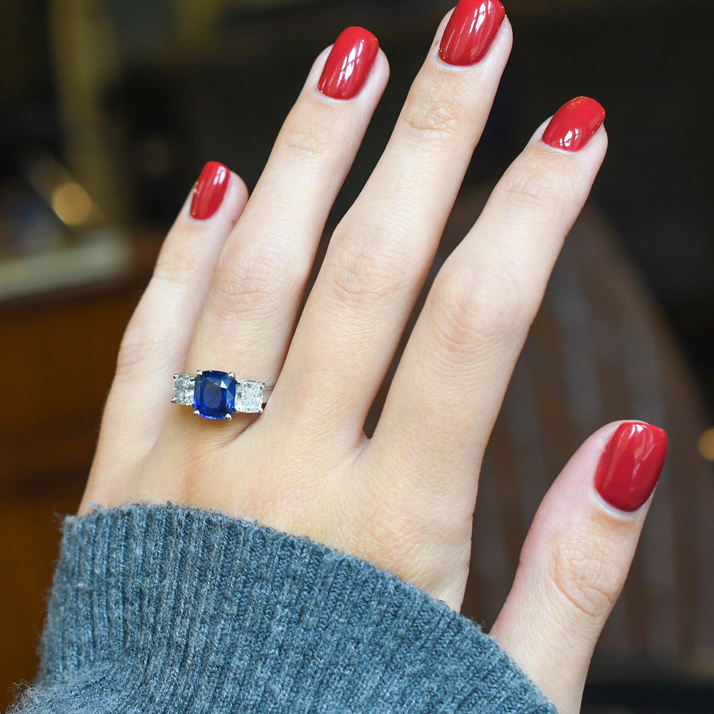 Contemporary Ceylon Sapphire & Diamond Trilogy Ring