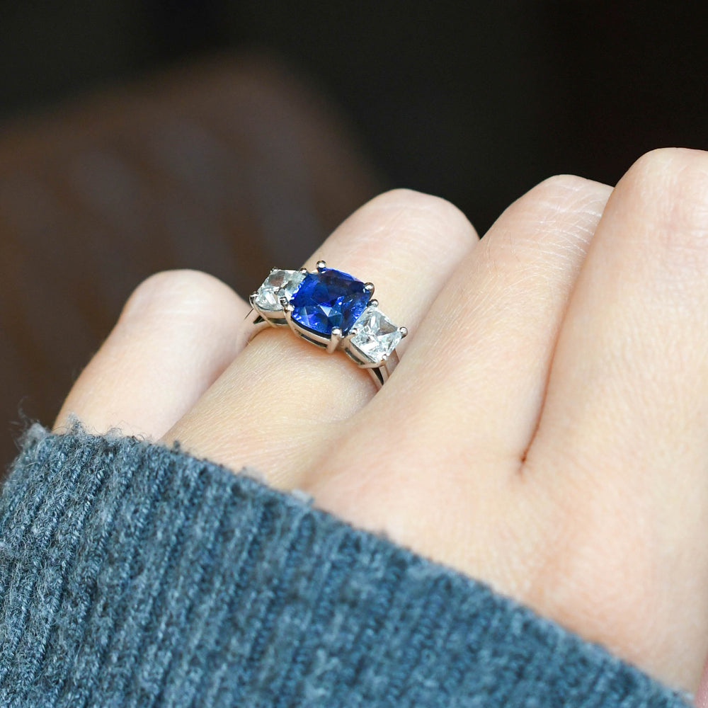 Contemporary Ceylon Sapphire & Diamond Trilogy Ring