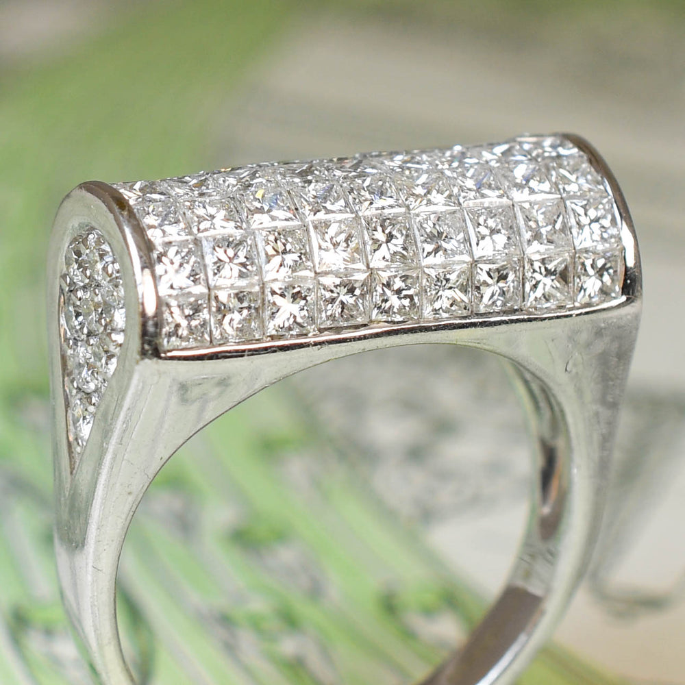 Princess Cut Diamond 18k Gold Bombé Ring