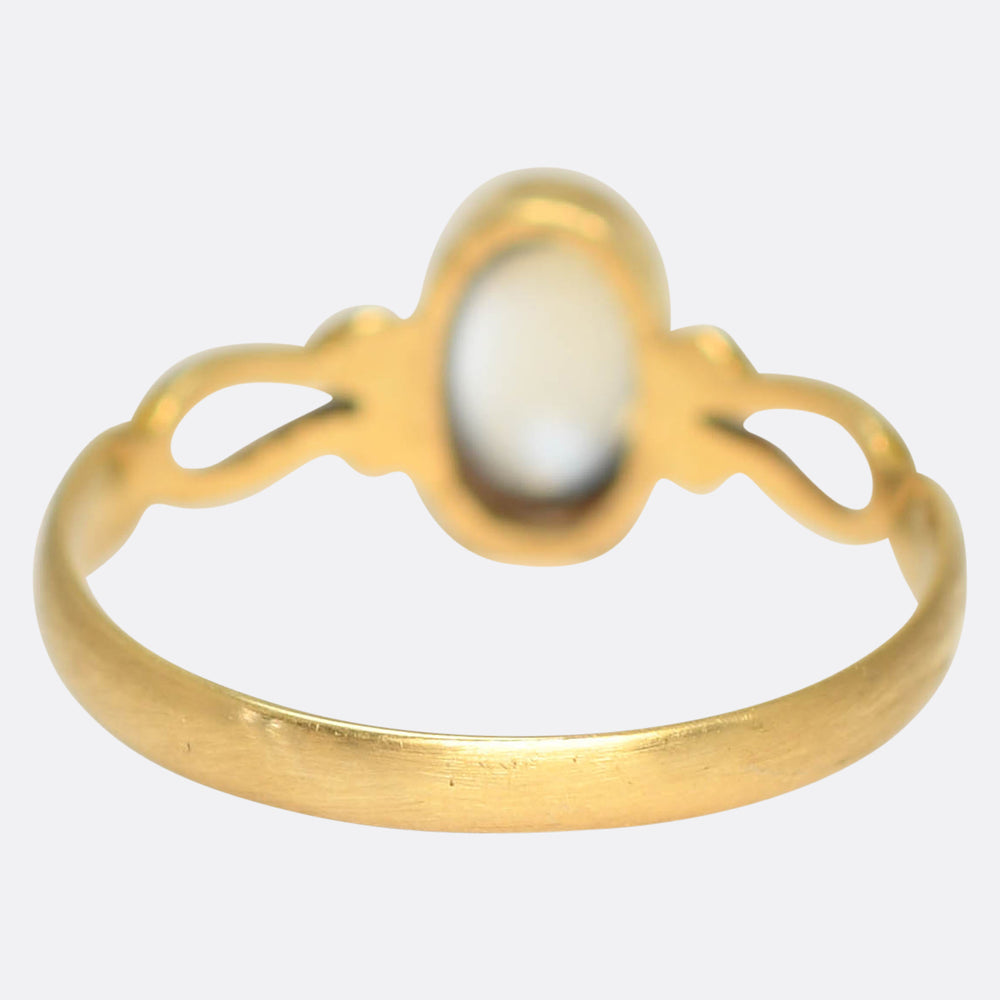 Antique 18k Gold Moonstone Solitaire Ring