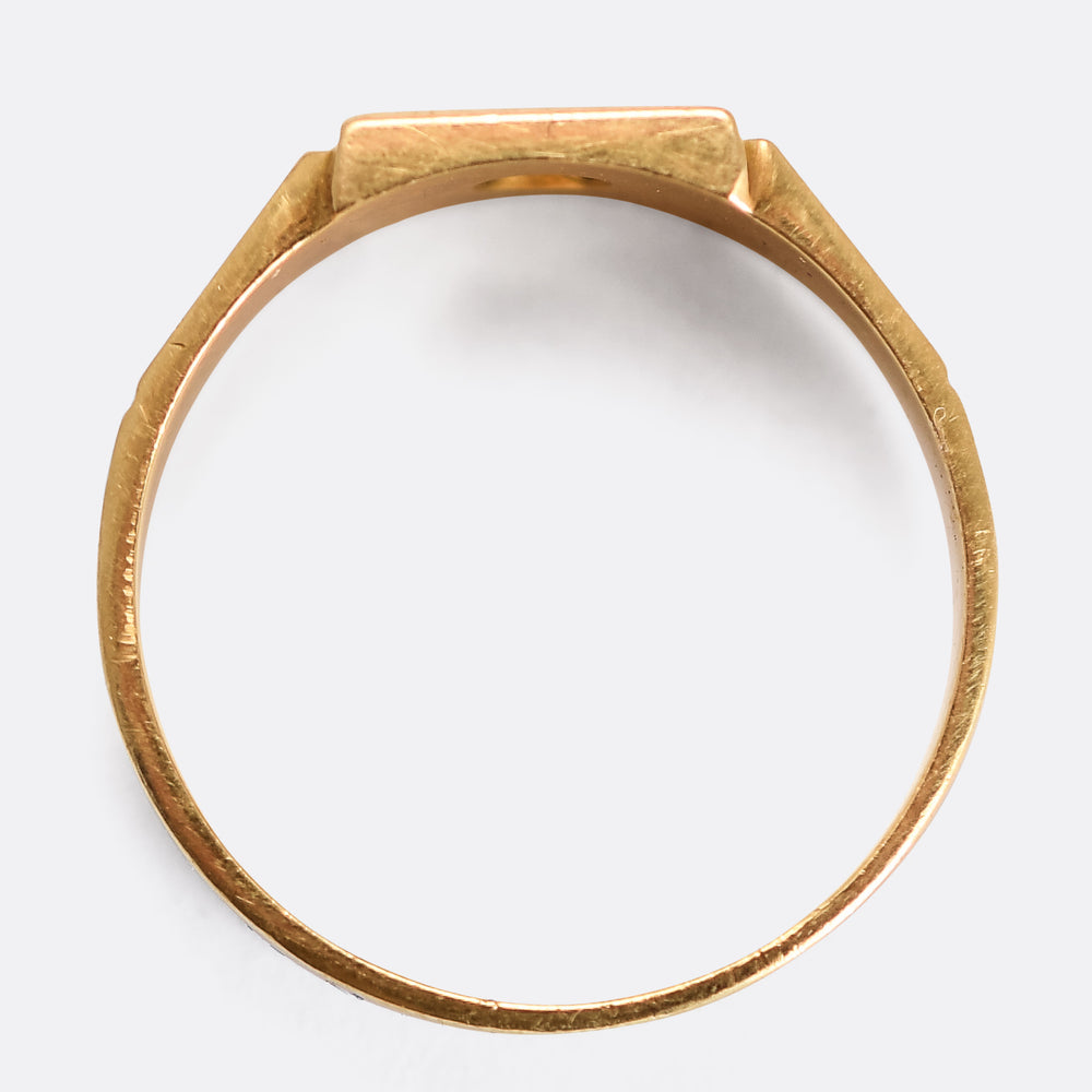 Art Deco Diamond Star Signet Ring