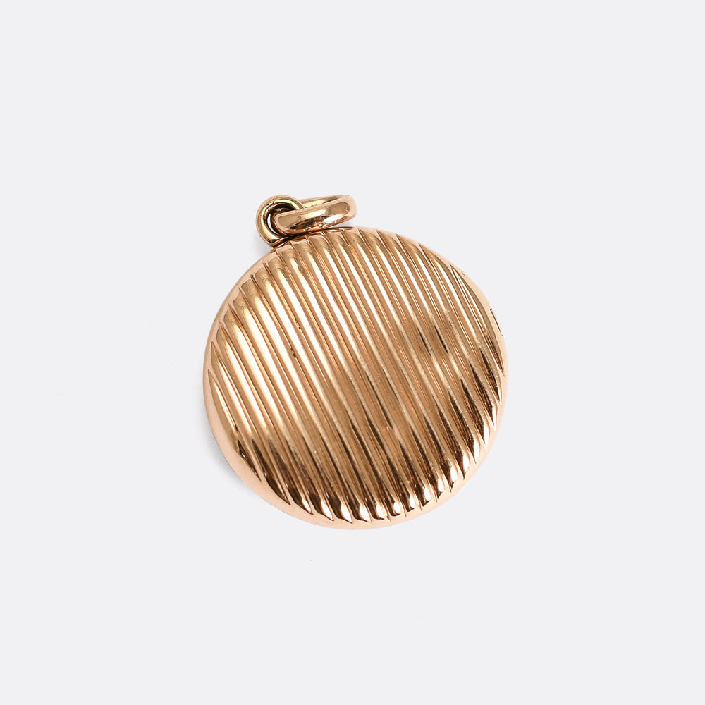 Edwardian Ribbed Gold Locket
