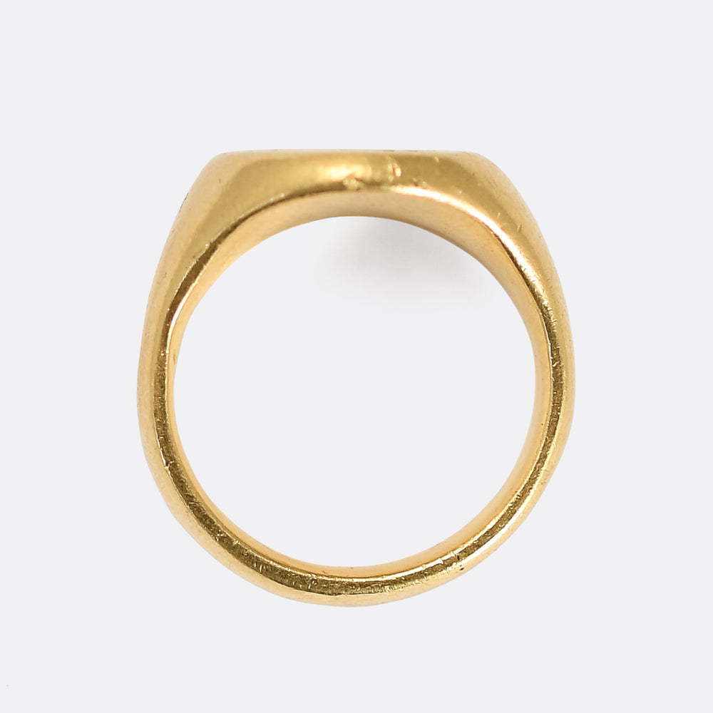 Vintage 18k Gold Boar-Head Crest Signet Ring