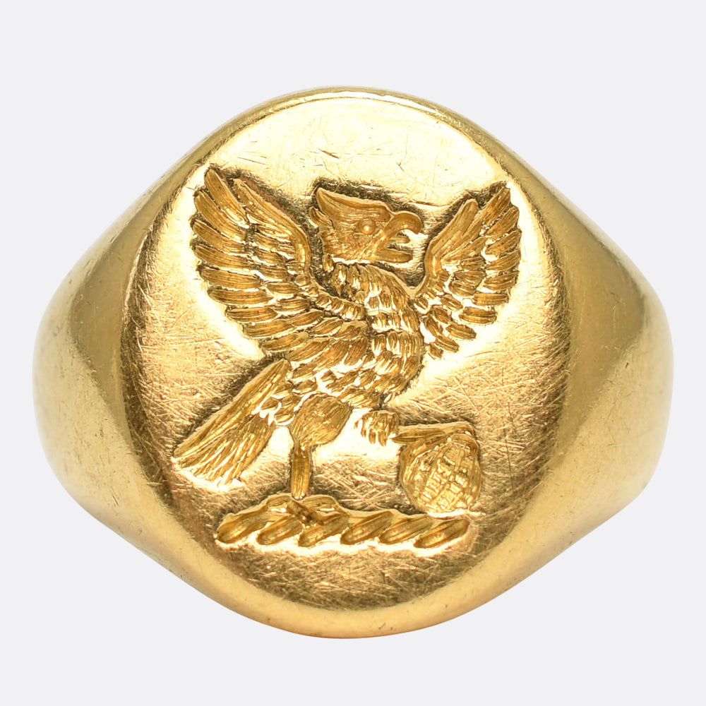 Vintage 18k Gold Eagle Crest Signet Ring