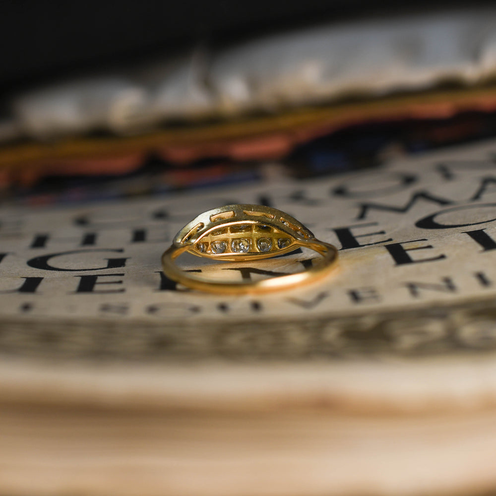 Edwardian period pavé set diamond cluster ring. c1910