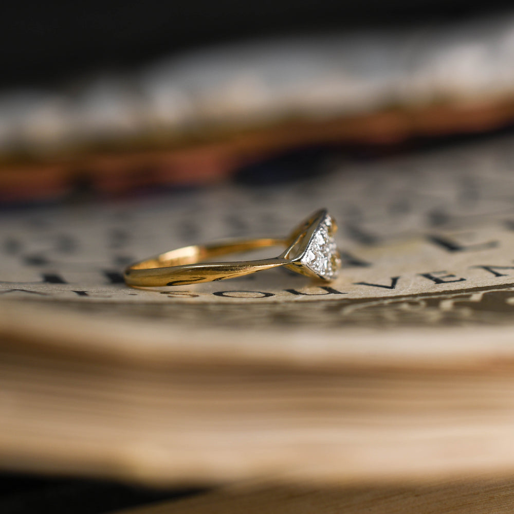Edwardian period pavé set diamond cluster ring. c1910
