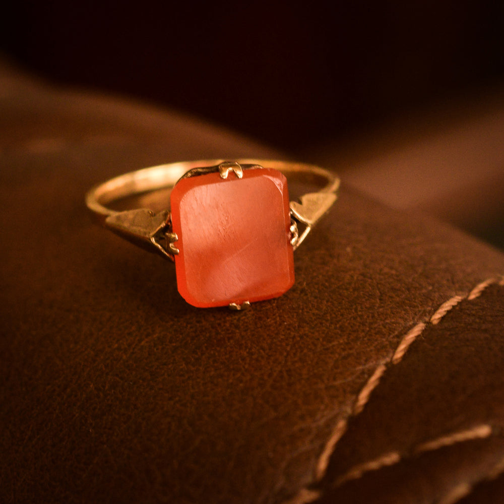Late Victorian Carnelian Agate Signet Ring