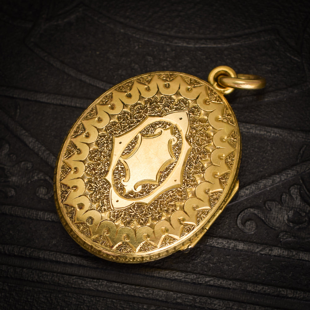 Victorian IN MEMORY OF Oval Mourning Locket