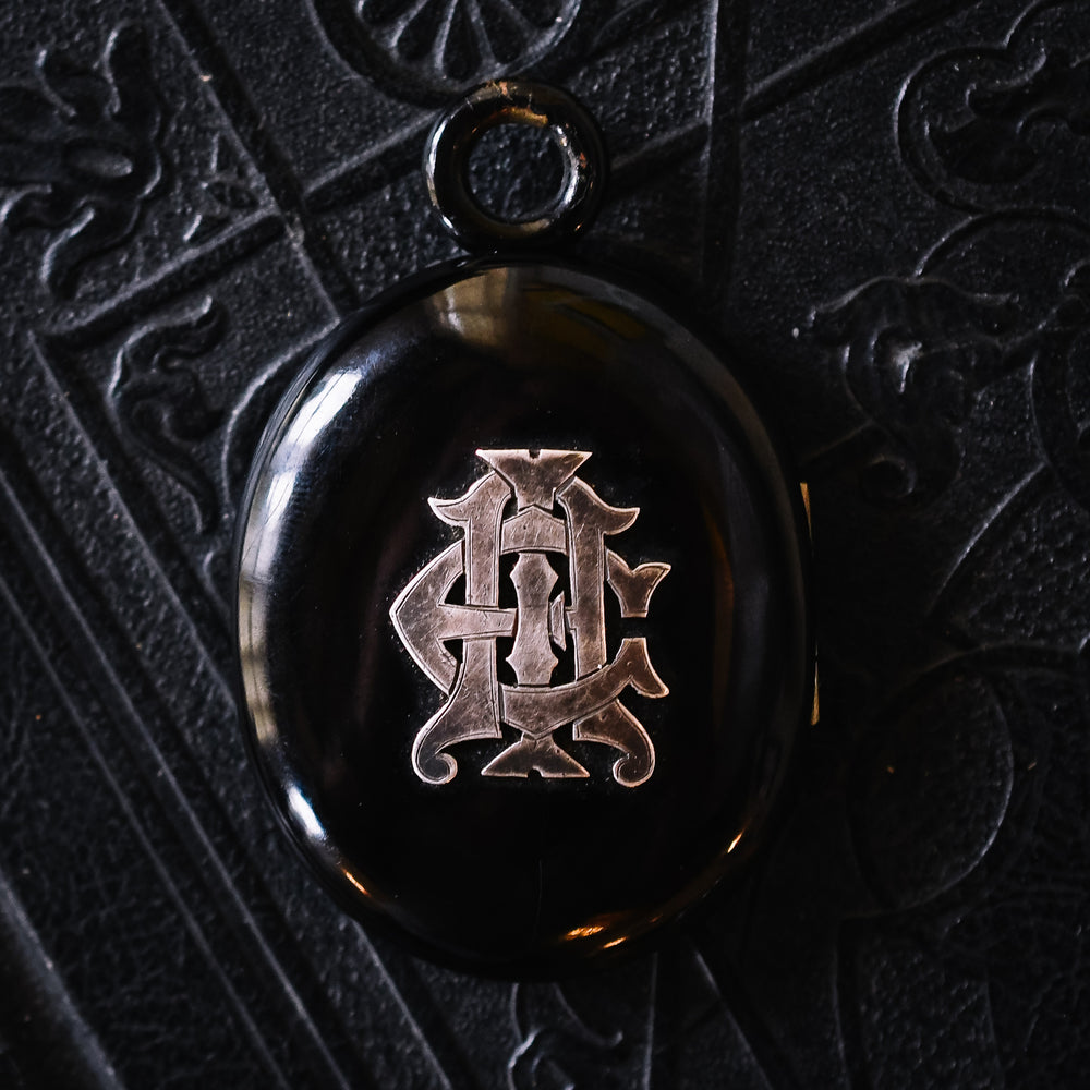 Victorian Jet AEI Locket