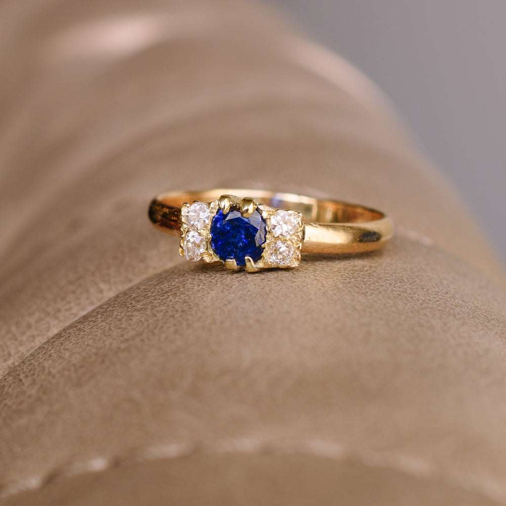 Late Victorian Sapphire & Diamond Cluster Ring
