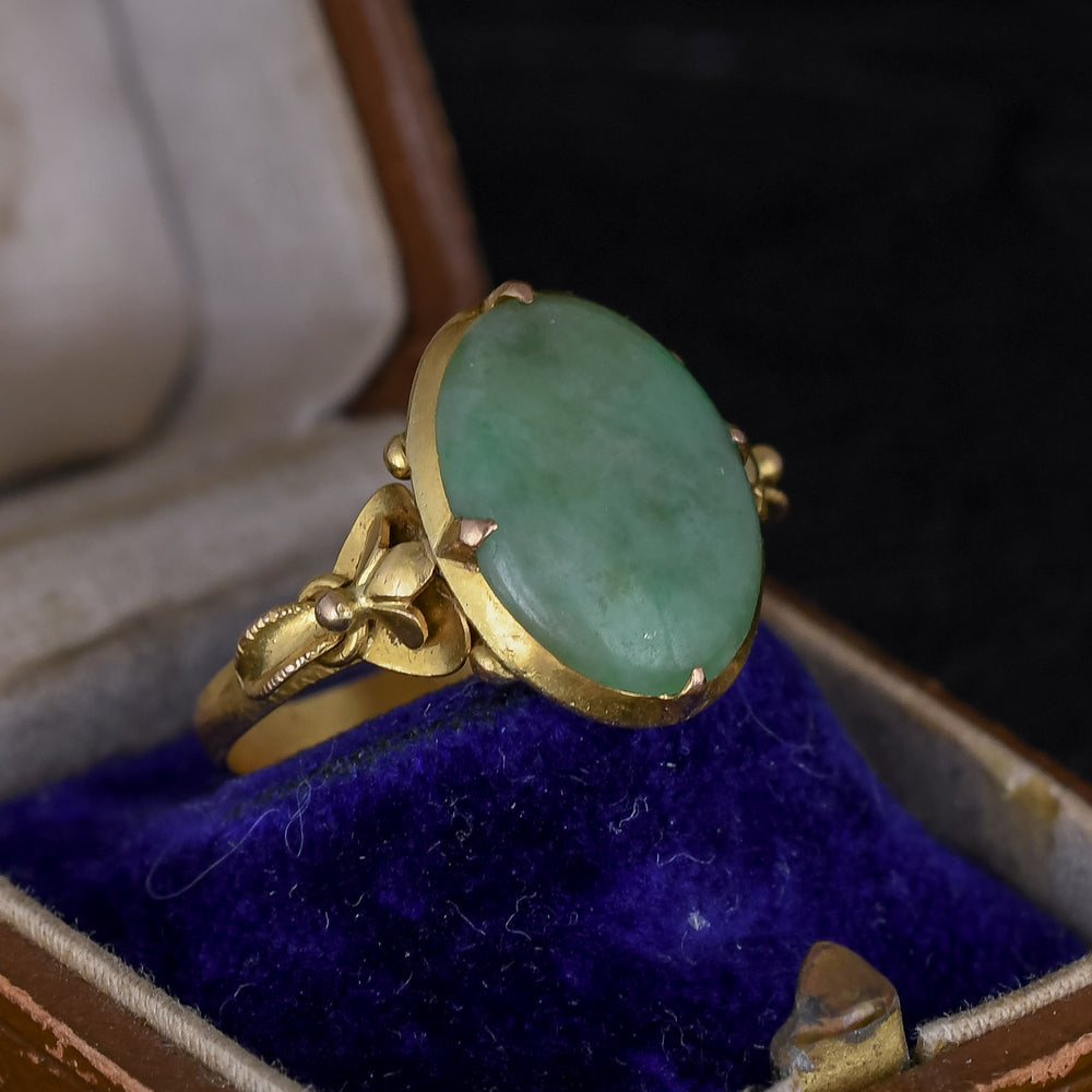 Art Deco Jade Cabochon Ring