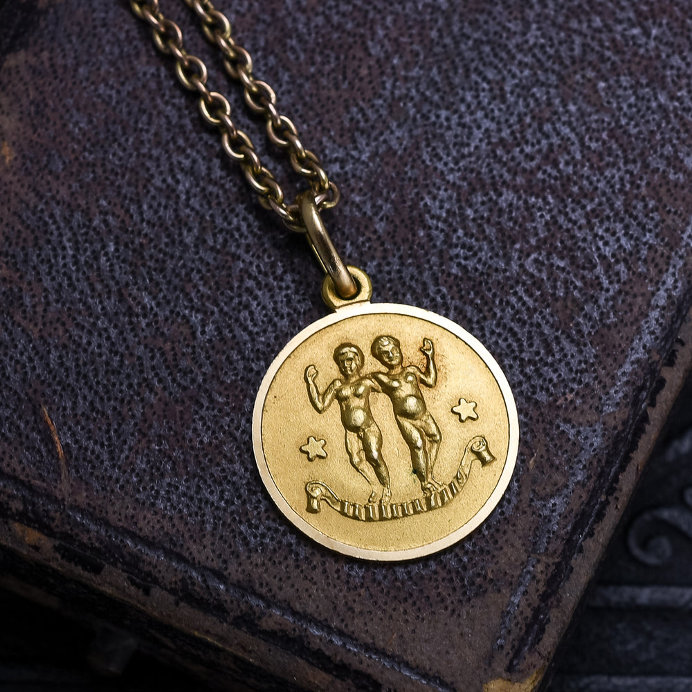 Vintage 18k Gold Gemini Zodiac Pendant