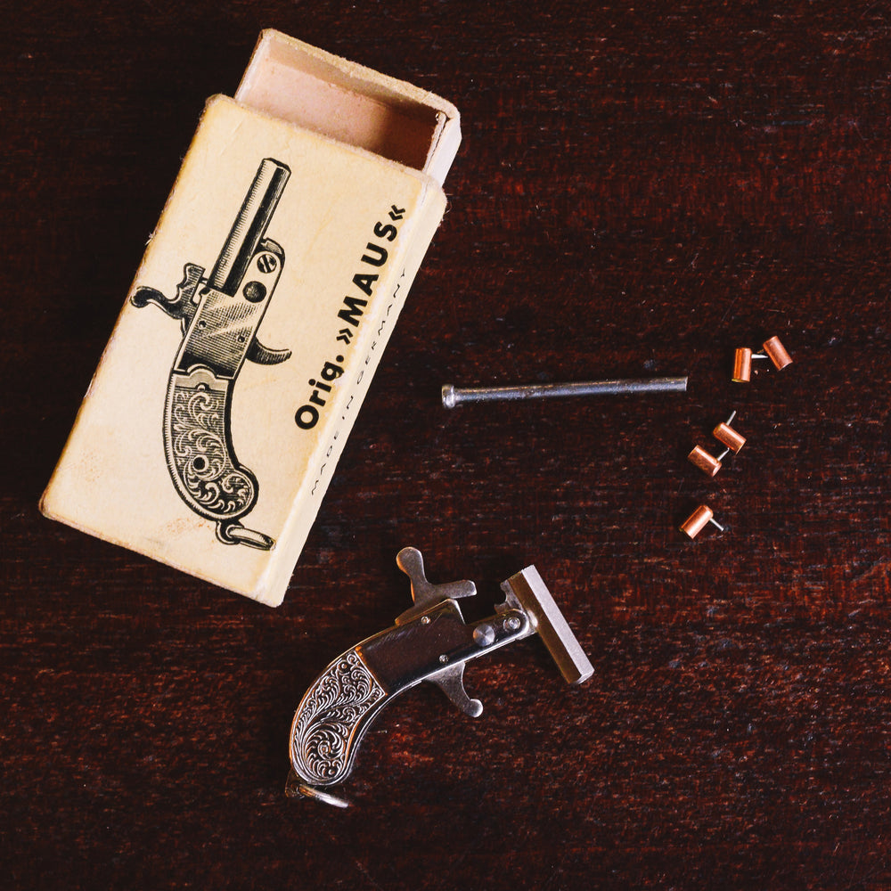 Vintage Maus Cap Gun
