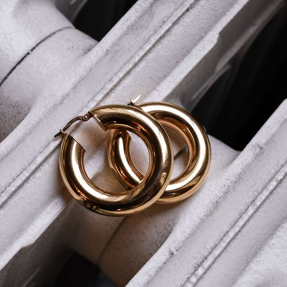 1990s Chunky Gold Hoop Earrings