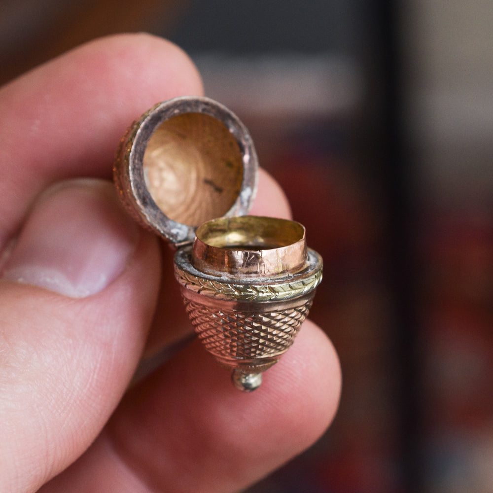 Georgian Two-Tone Gold Egg Locket