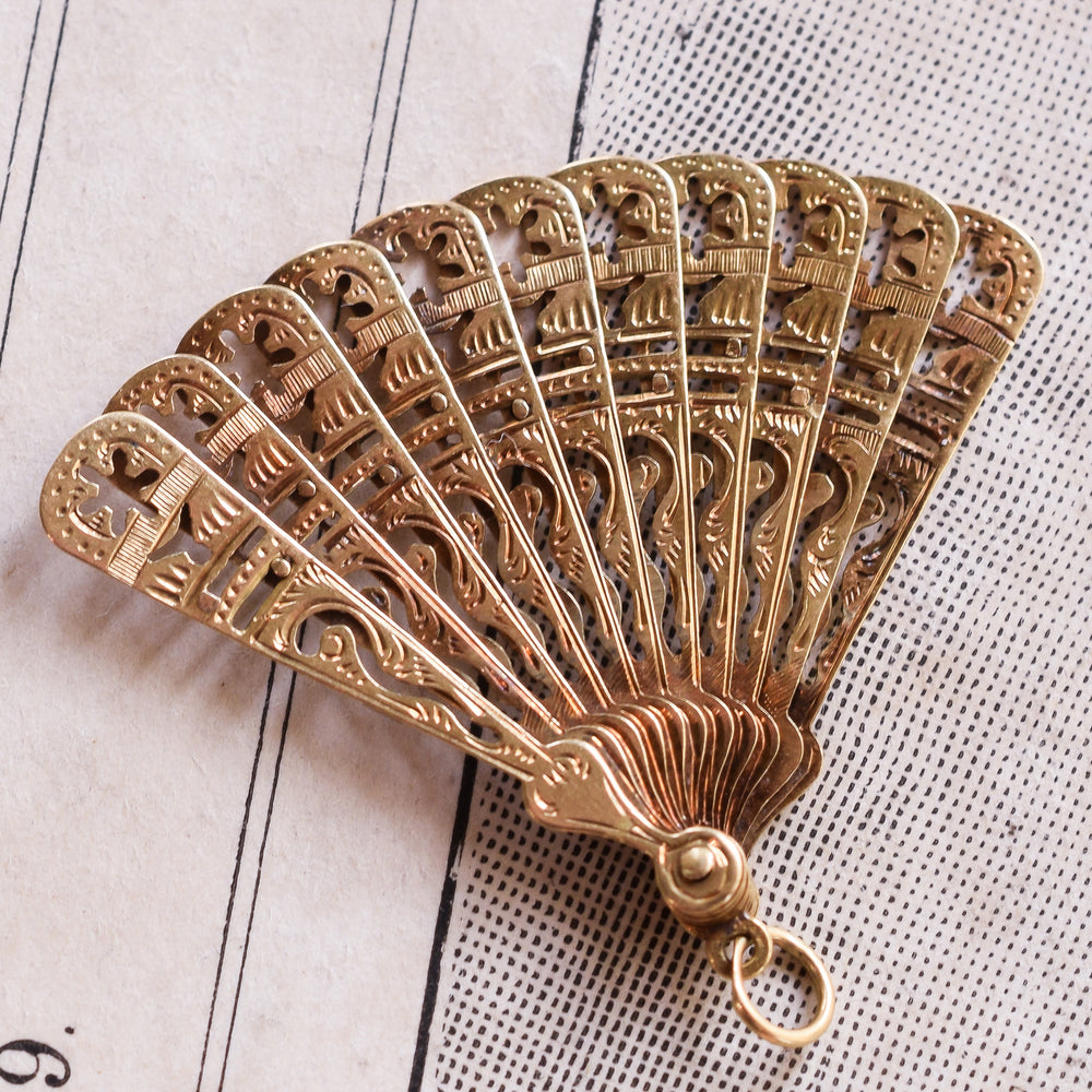Early Victorian Gold Fan Pendant