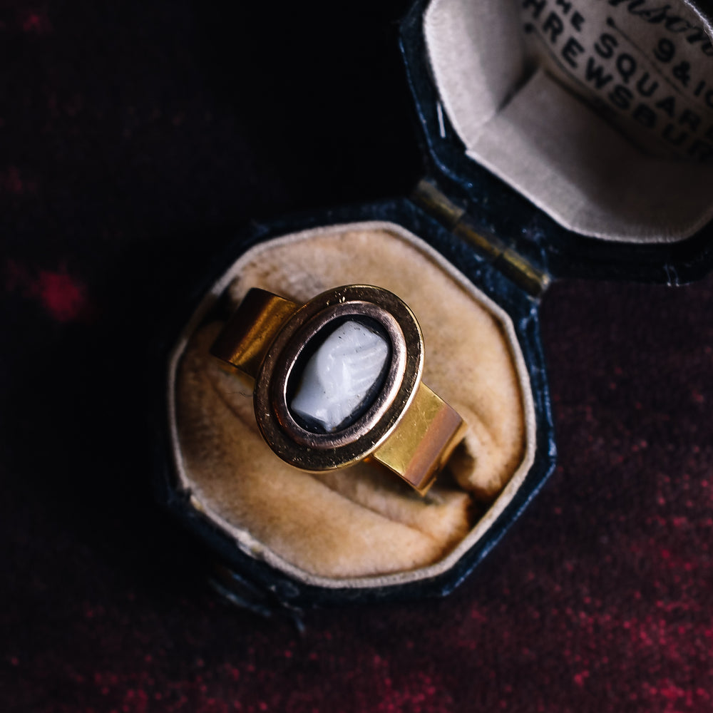 Georgian Onyx Cameo Fede Ring