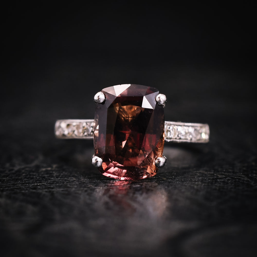 Modern 5.04ct Pink-Green Colour Change Sapphire Solitaire Ring