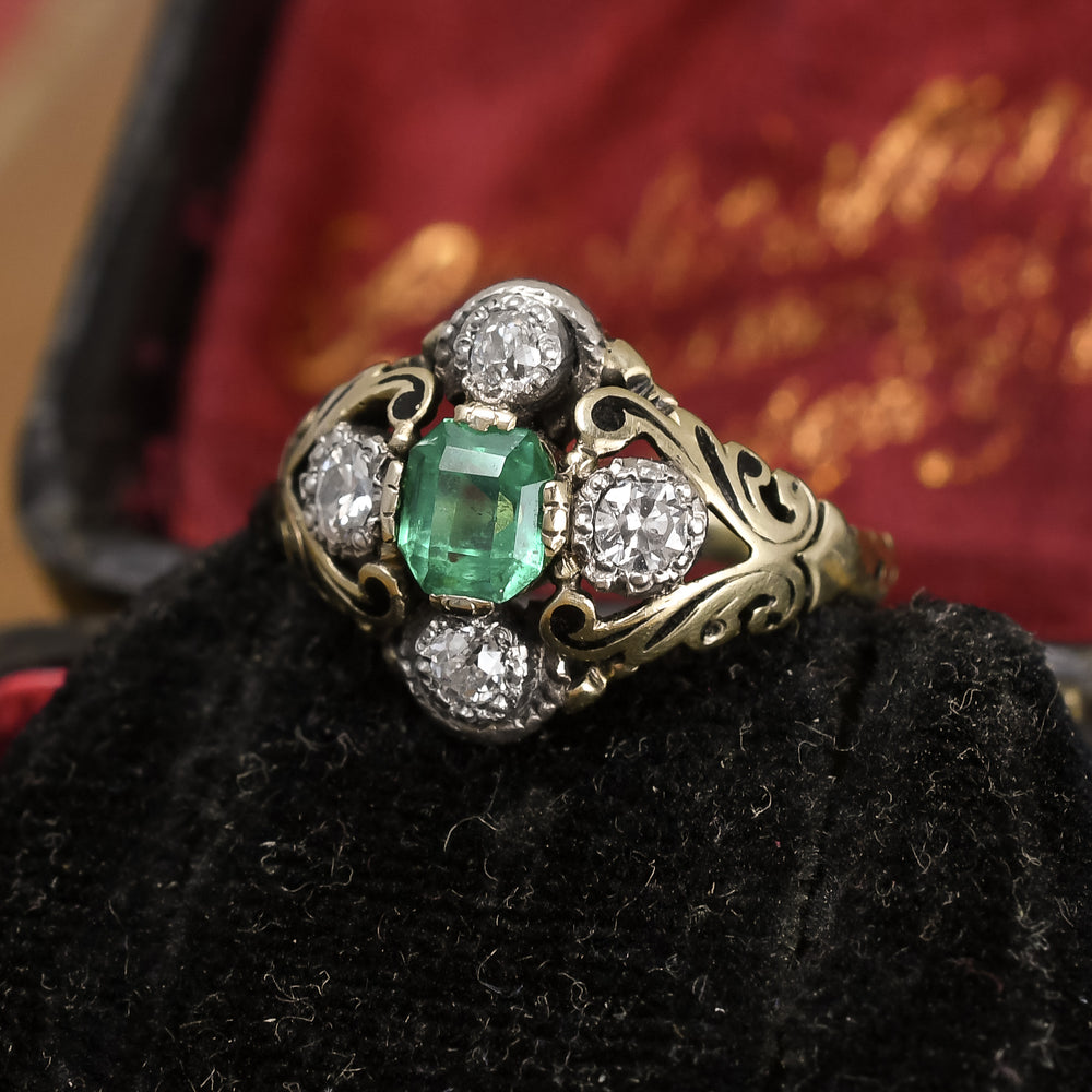 Mid-Victorian Emerald & Diamond Compass Point Cluster Ring