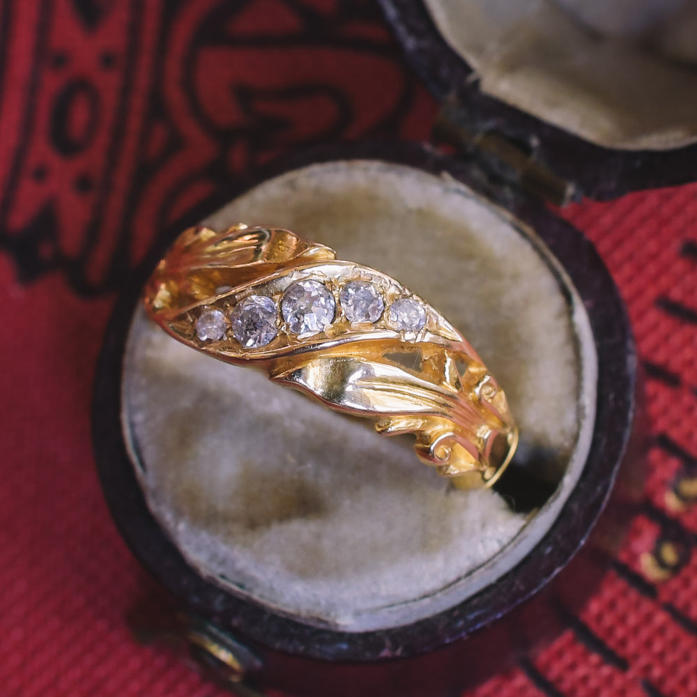 Mid-Victorian Diamond Foliate Band