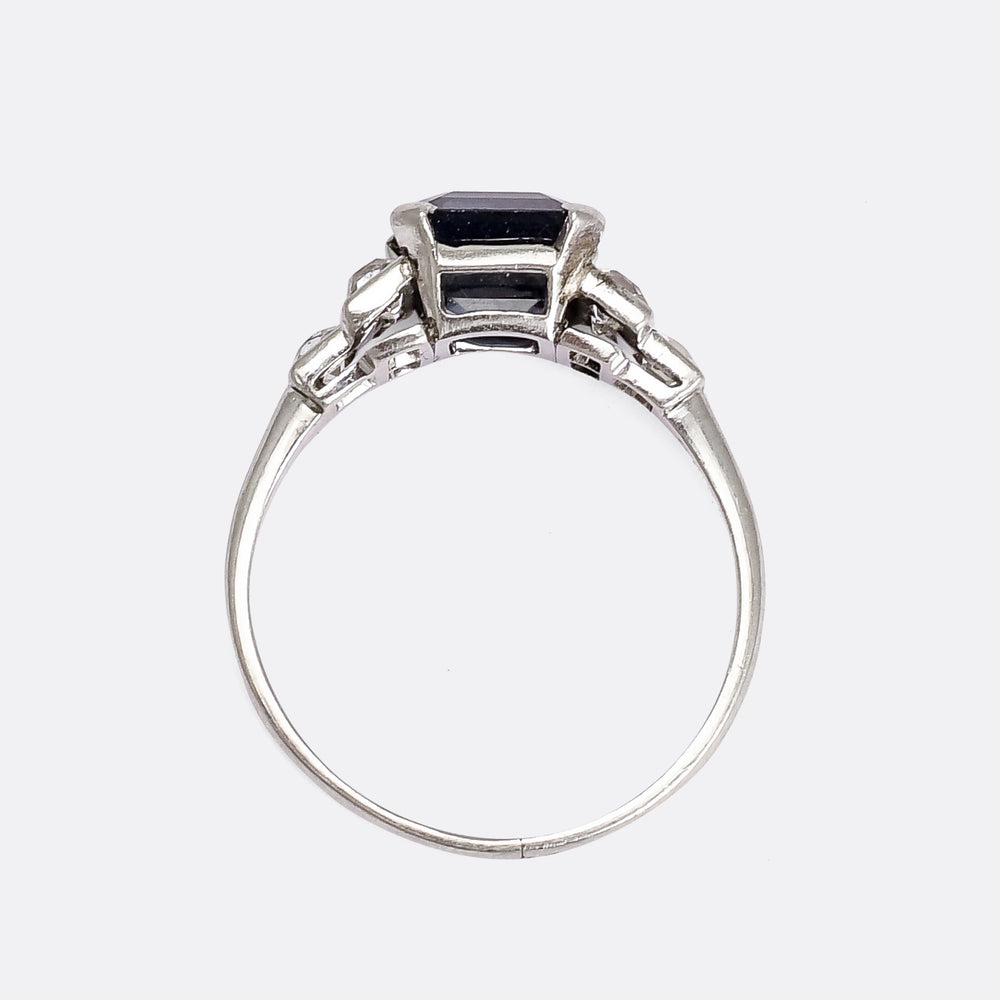 Art Deco 2.50ct Sapphire & Diamond Stepped Shoulders Solitaire Ring