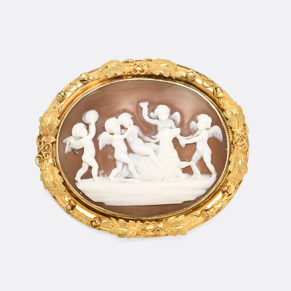 Early Victorian Bacchanal of Putti Cameo Brooch