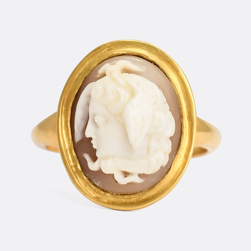 Mid-Victorian Medusa Cameo Signet Ring
