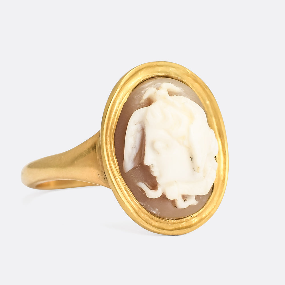 Mid-Victorian Medusa Cameo Signet Ring