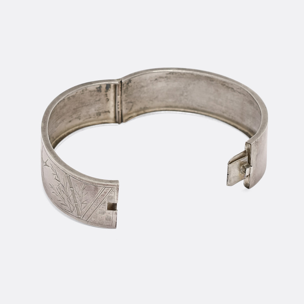 Victorian Aesthetic Movement Swallows Suite