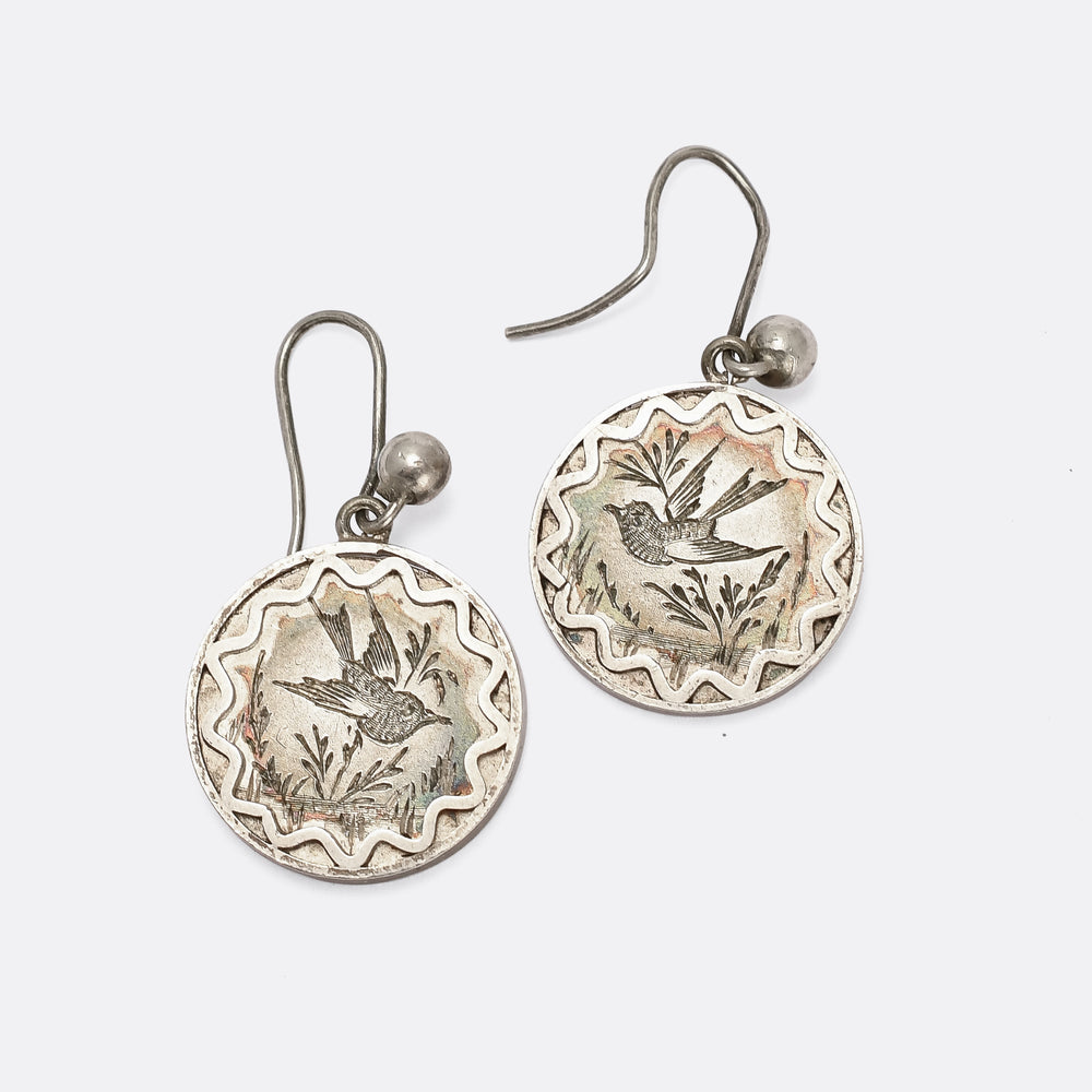 Victorian Aesthetic Movement Swallows Suite