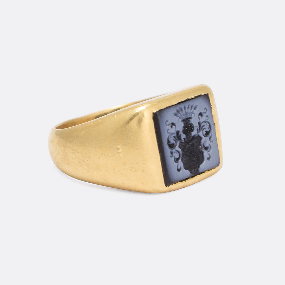 Victorian Nicolo Coat of Arms Intaglio Signet Ring